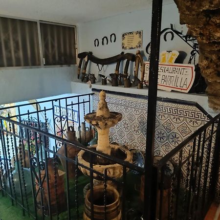 Pension La Fuente Абрусена Экстерьер фото