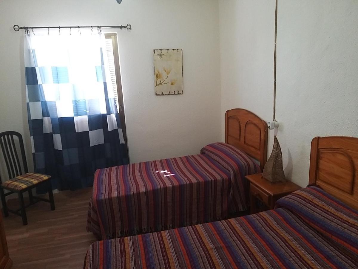 Pension La Fuente Абрусена Экстерьер фото