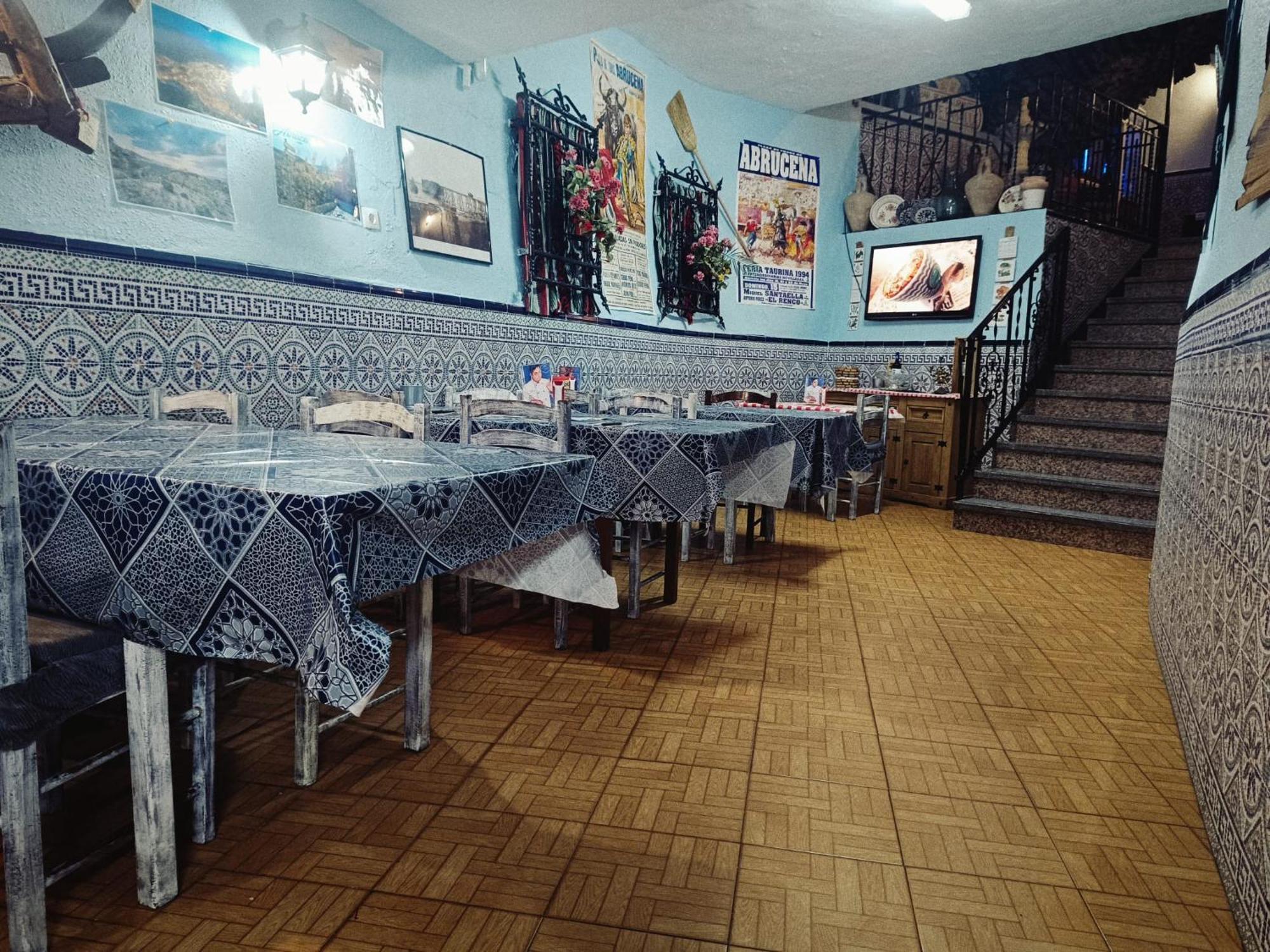 Pension La Fuente Абрусена Экстерьер фото
