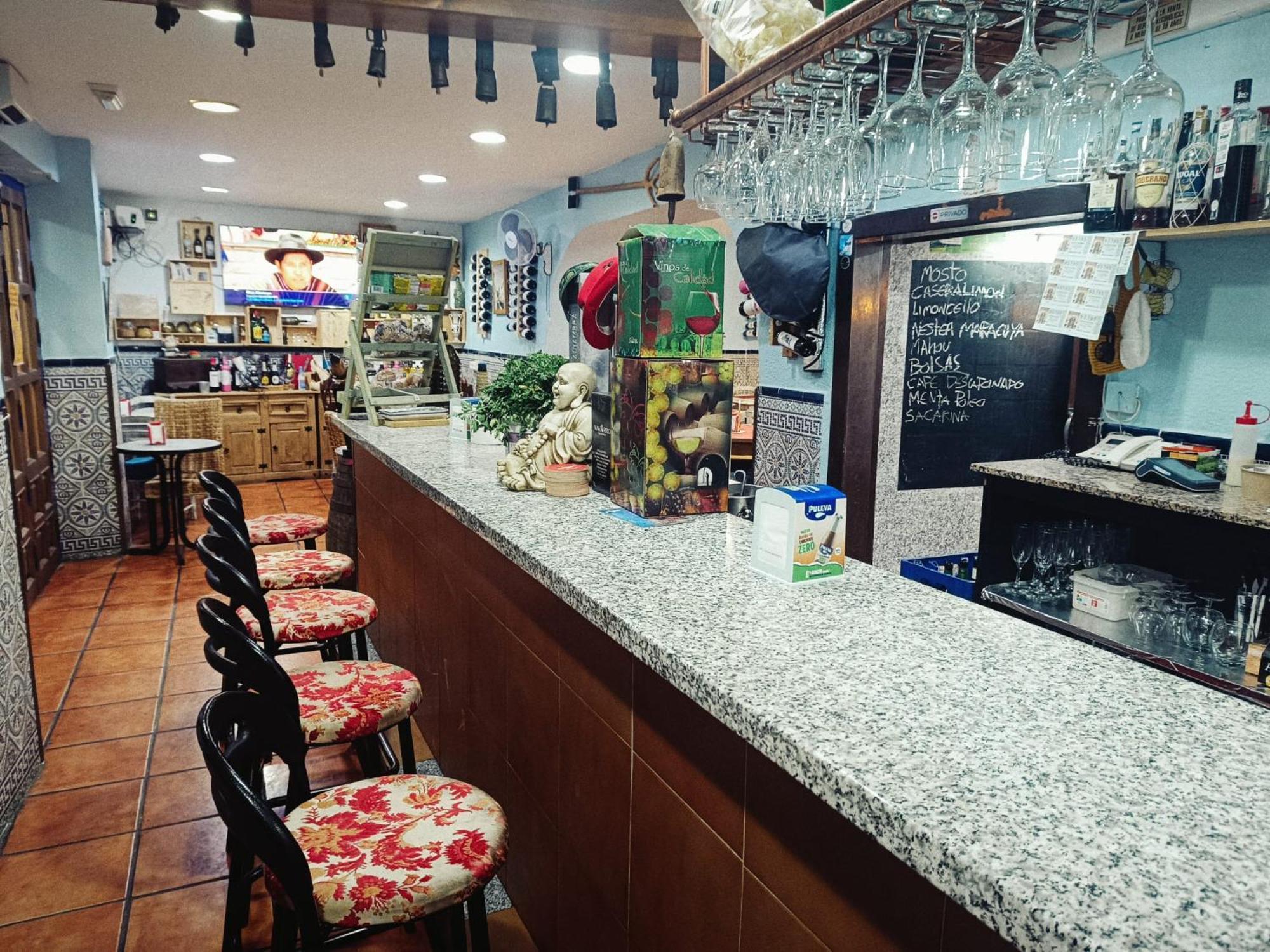 Pension La Fuente Абрусена Экстерьер фото